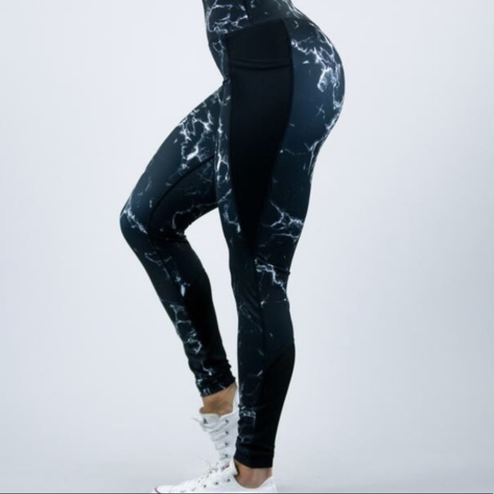 Buff bunny full marble leggings